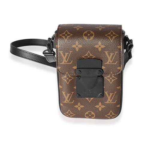 Products by Louis Vuitton: Dog On Strap Wearable Wallet